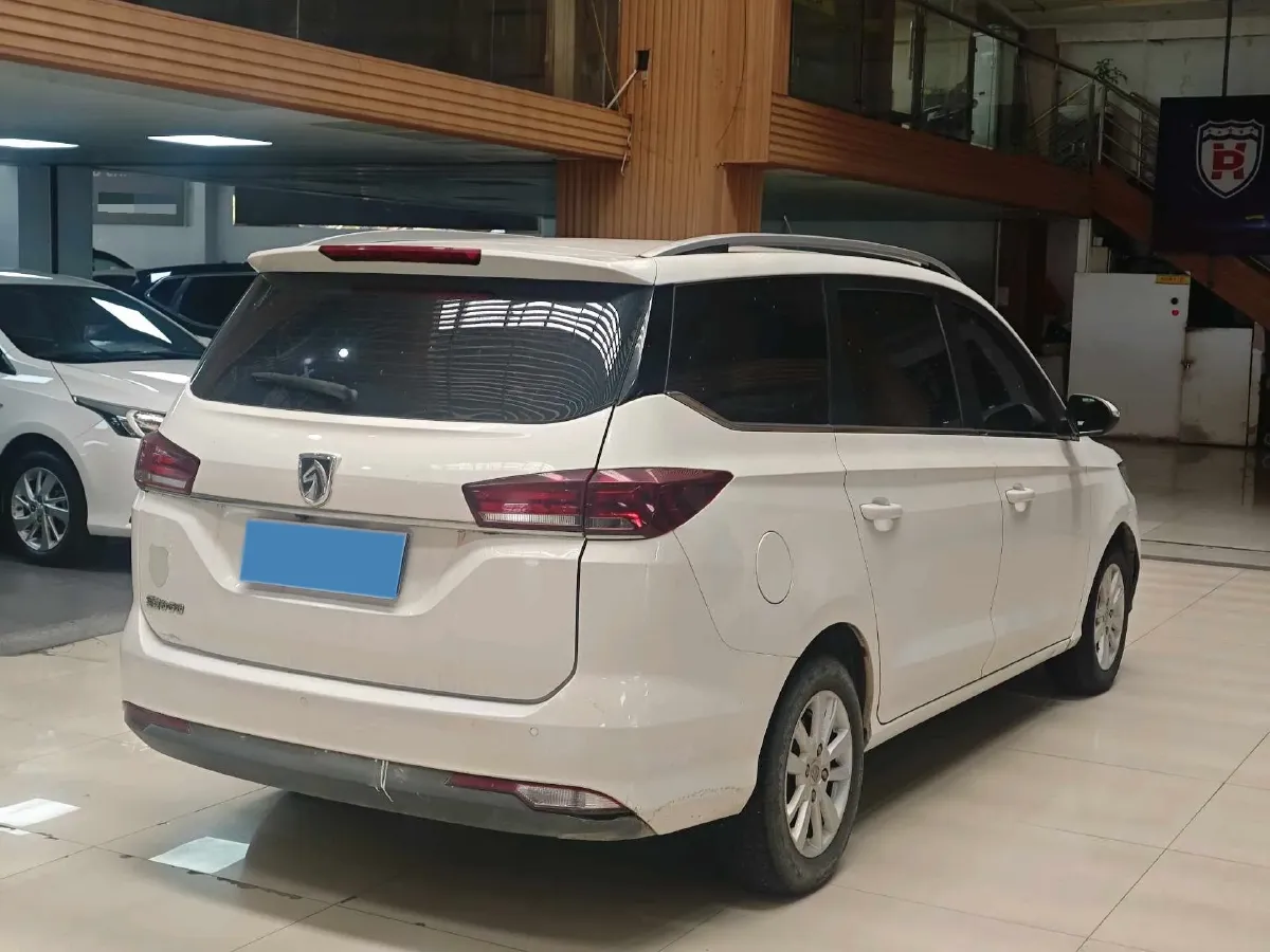 2018 BaoJun 360 1.5L 112HP L4 6MT,autocango,china used car exporter,china ev exporter,chinese used car exporter,chinese used ev exporter