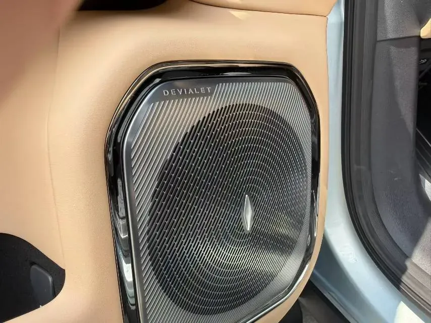 2025 FangChengBao Bao 8 2.0T 245HP L4 E-CVT PHEV,autocango,china used car exporter,china ev exporter,chinese used car exporter,chinese used ev exporter