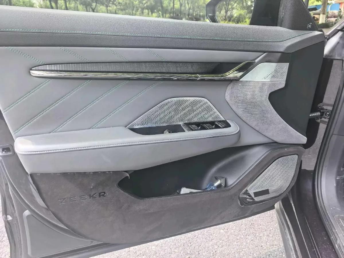 2022 Zeekr 001 BEV 100KWH,autocango,china used car exporter,china ev exporter,chinese used car exporter,chinese used ev exporter
