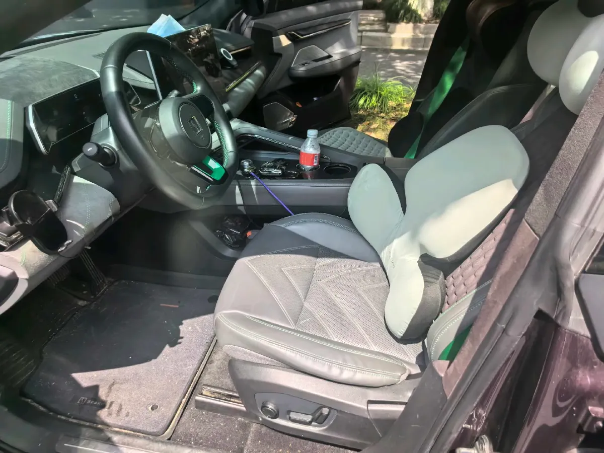 2022 Zeekr 001 BEV 100KWH,autocango,china used car exporter,china ev exporter,chinese used car exporter,chinese used ev exporter