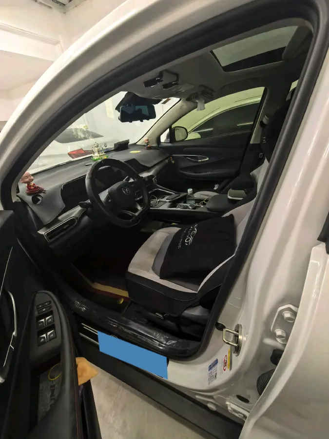 2021 ChangAn UNI-T 1.5T 180HP L4 7DCT,autocango,china used car exporter,china ev exporter,chinese used car exporter,chinese used ev exporter