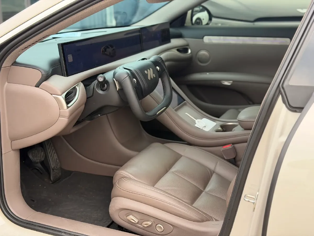 2025 IM L6 BEV,autocango,china used car exporter,china ev exporter,chinese used car exporter,chinese used ev exporter