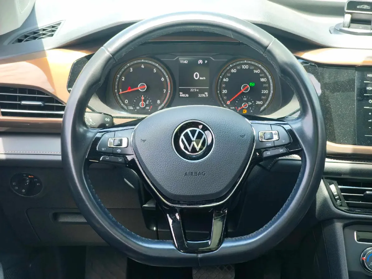 2021 Volkswagen Tharu 1.4T 150HP L4 7DCT,autocango,china used car exporter,china ev exporter,chinese used car exporter,chinese used ev exporter
