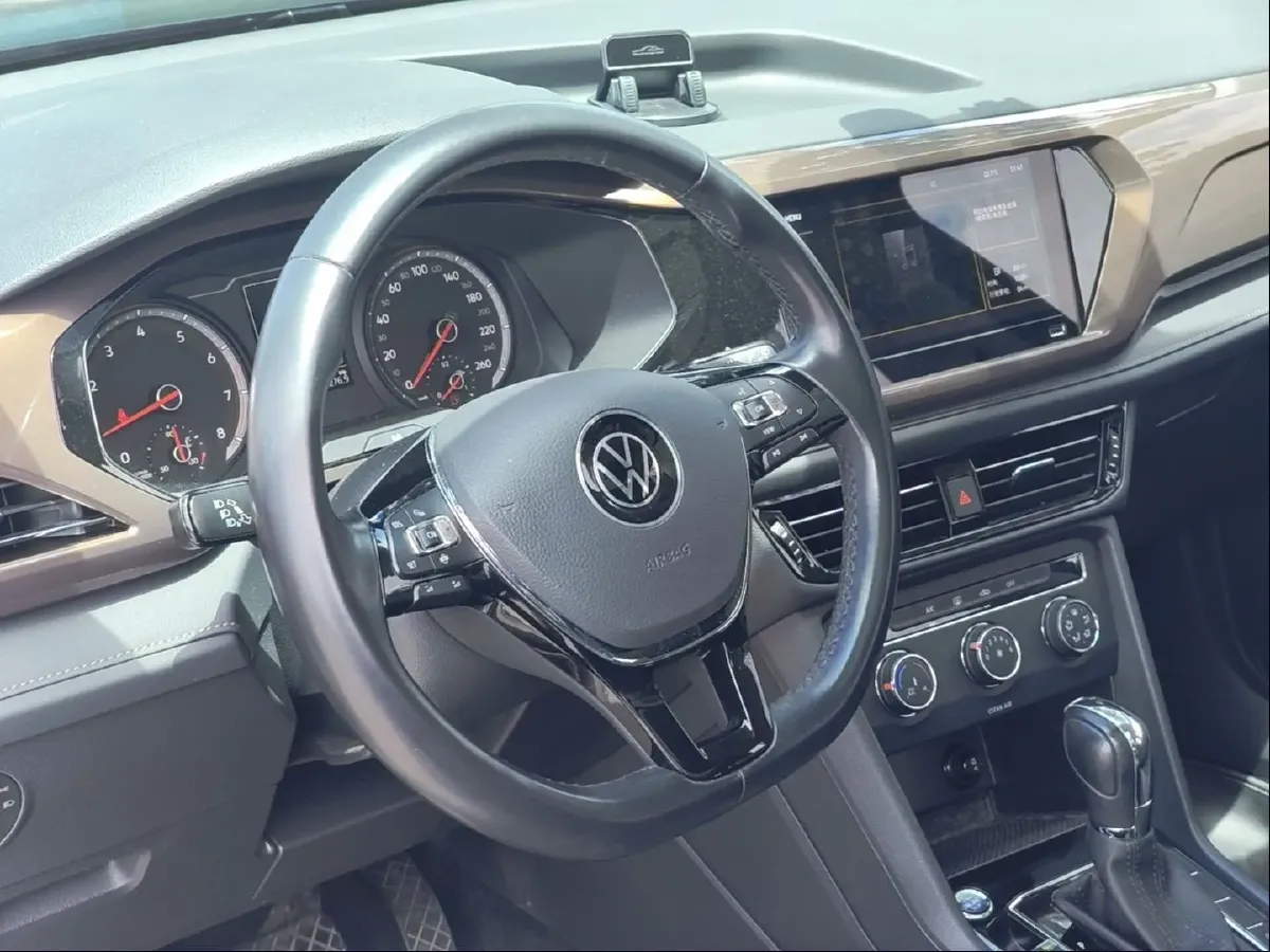 2021 Volkswagen Tharu 1.4T 150HP L4 7DCT,autocango,china used car exporter,china ev exporter,chinese used car exporter,chinese used ev exporter