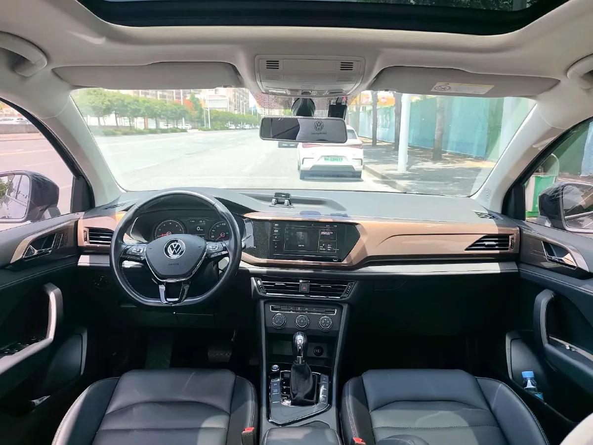 2021 Volkswagen Tharu 1.4T 150HP L4 7DCT,autocango,china used car exporter,china ev exporter,chinese used car exporter,chinese used ev exporter