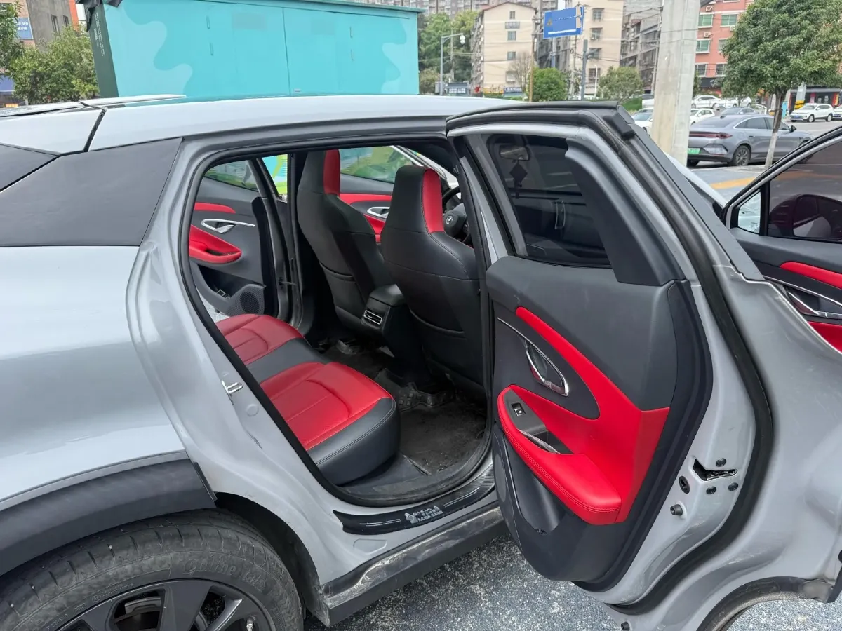 2020 ChangAn UNI-T 1.5T 180HP L4 7DCT,autocango,china used car exporter,china ev exporter,chinese used car exporter,chinese used ev exporter
