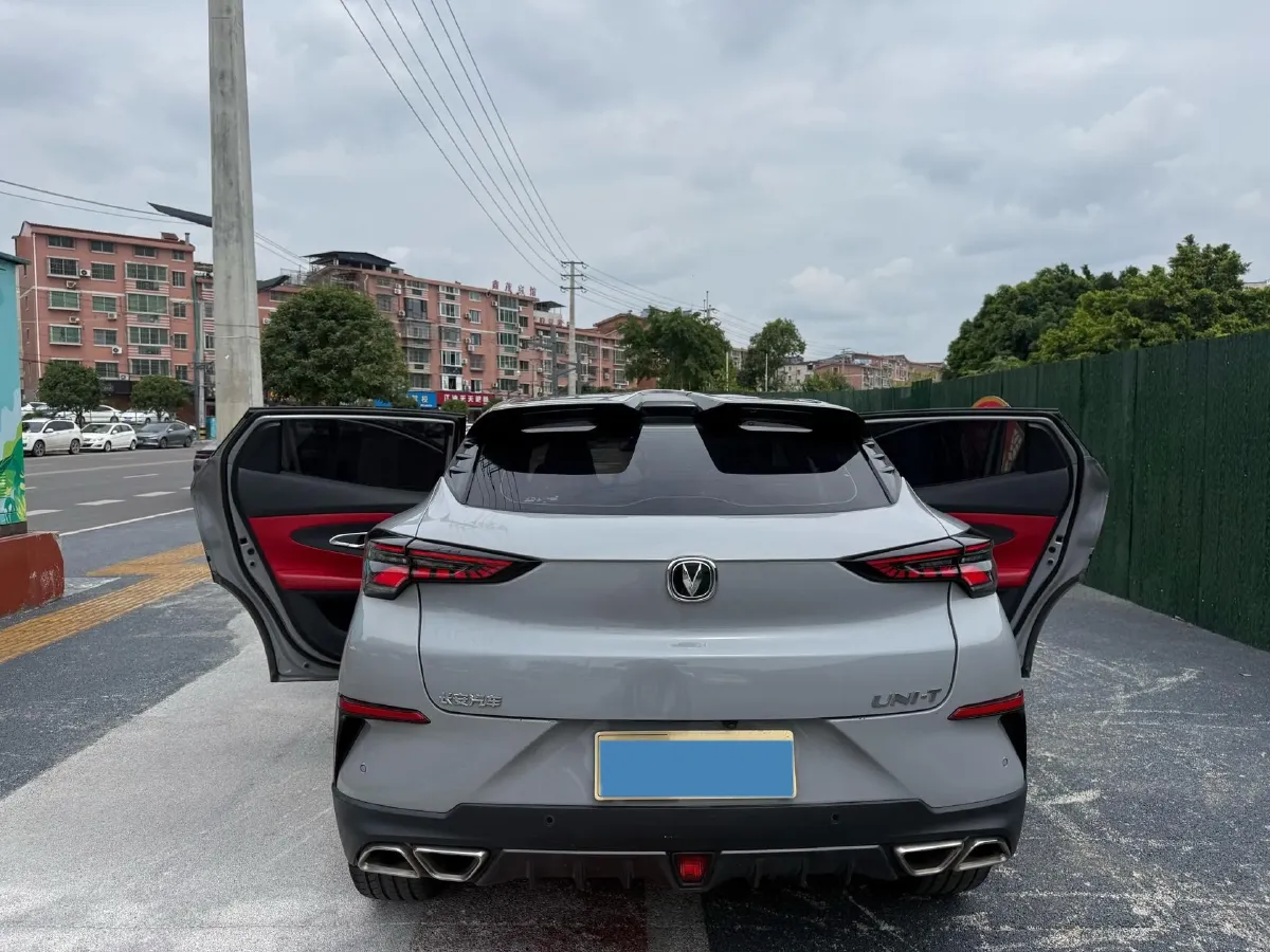 2020 ChangAn UNI-T 1.5T 180HP L4 7DCT,autocango,china used car exporter,china ev exporter,chinese used car exporter,chinese used ev exporter
