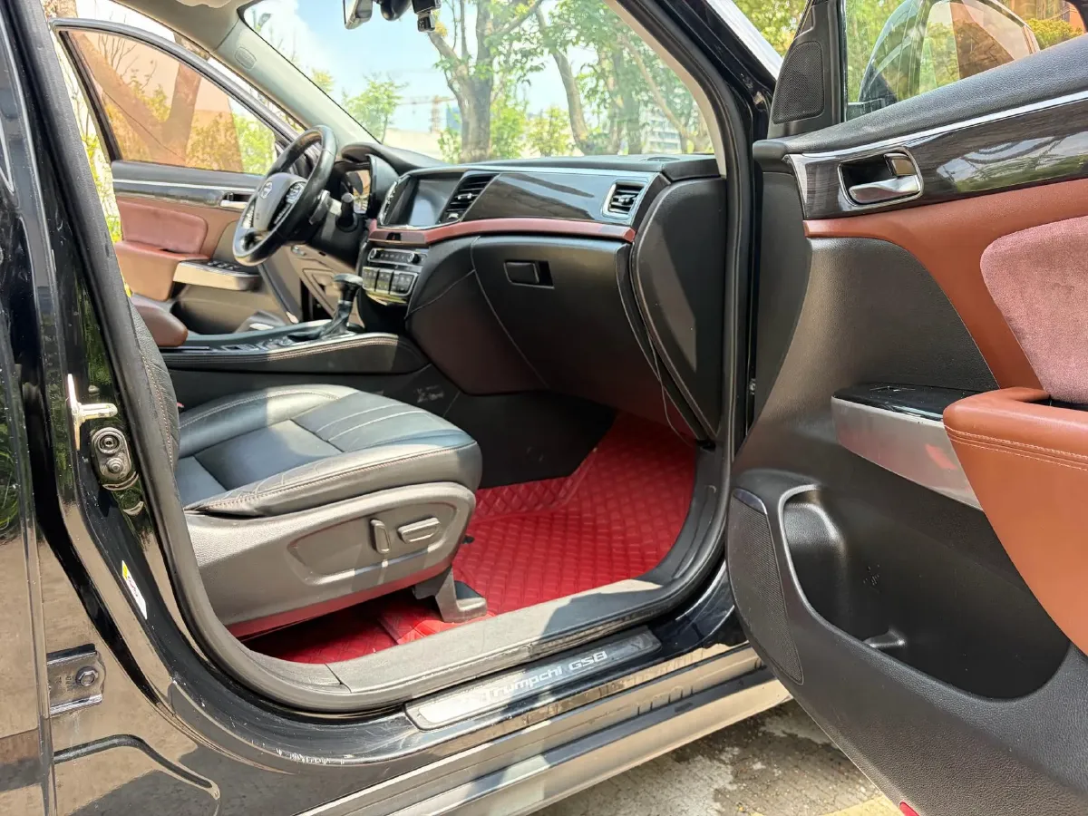2017 GAC Trumpchi GS8 2.0T 201HP L4 6AT,autocango,china used car exporter,china ev exporter,chinese used car exporter,chinese used ev exporter