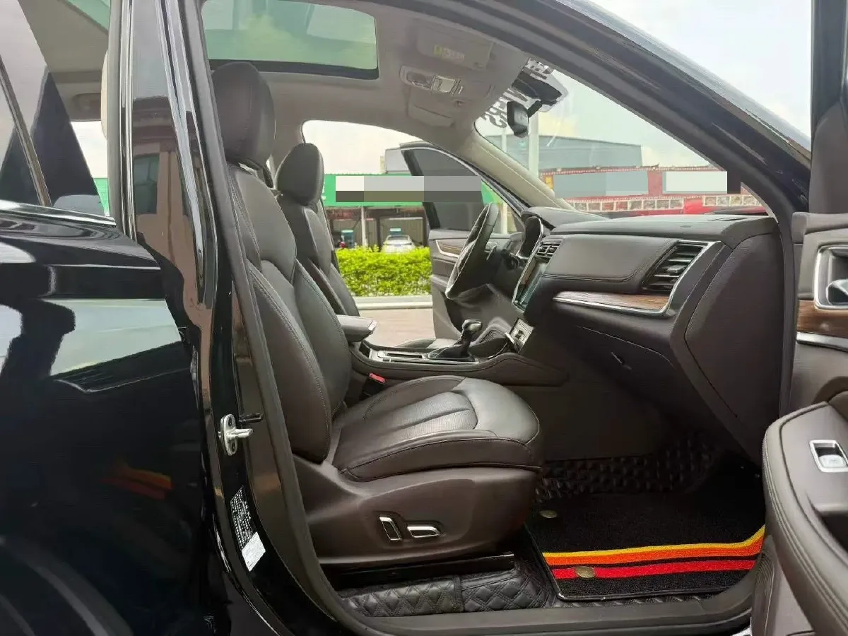 2019 Roewe RX8 2.0T 222HP L4 6AT,autocango,china used car exporter,china ev exporter,chinese used car exporter,chinese used ev exporter