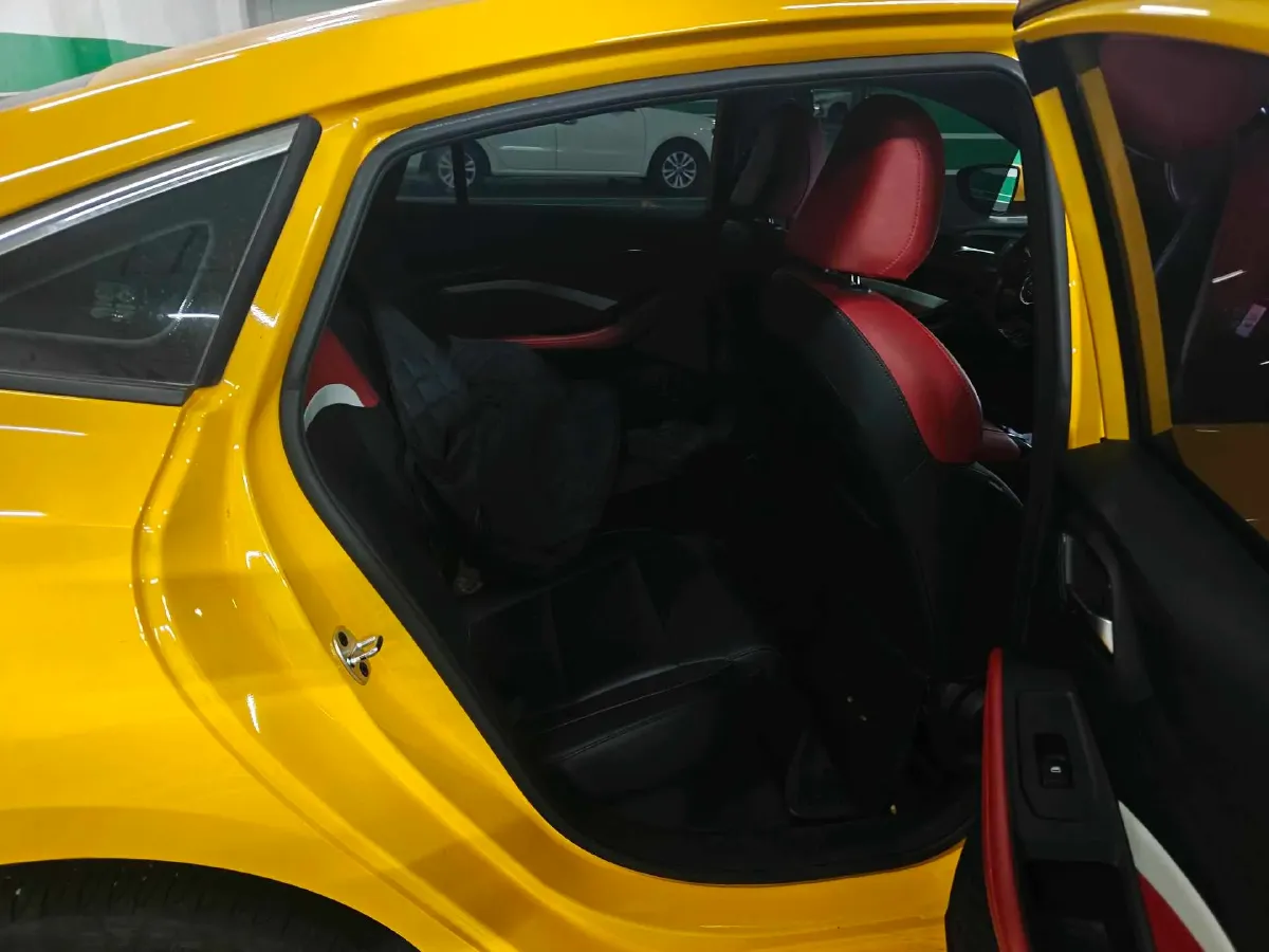 2021 MG 5 1.5L 120HP L4 CVT,autocango,china used car exporter,china ev exporter,chinese used car exporter,chinese used ev exporter