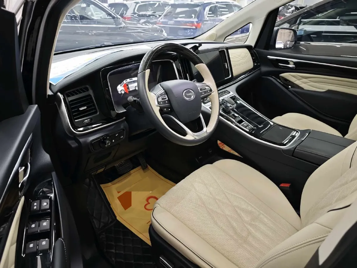 2021 GAC Trumpchi M8 2.0T 252HP L4 8AT,autocango,china used car exporter,china ev exporter,chinese used car exporter,chinese used ev exporter