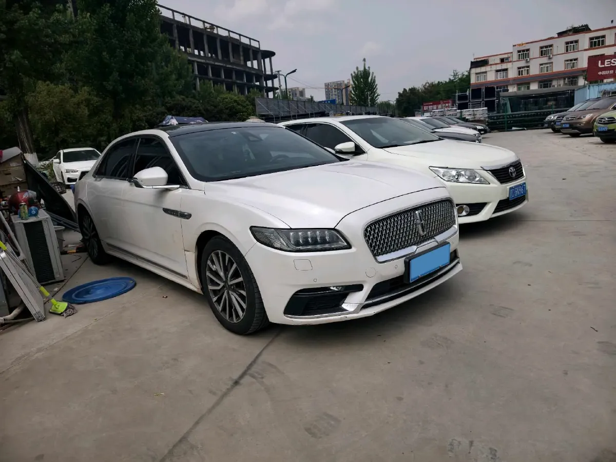 2017 Lincoln Continental 2.0T 261HP L4 6AT,autocango,china used car exporter,china ev exporter,chinese used car exporter,chinese used ev exporter