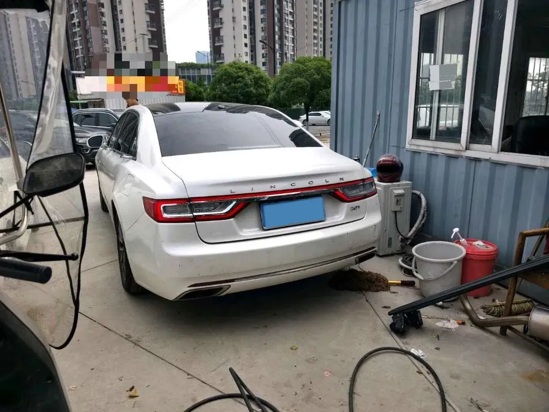 2017 Lincoln Continental 2.0T 261HP L4 6AT,autocango,china used car exporter,china ev exporter,chinese used car exporter,chinese used ev exporter