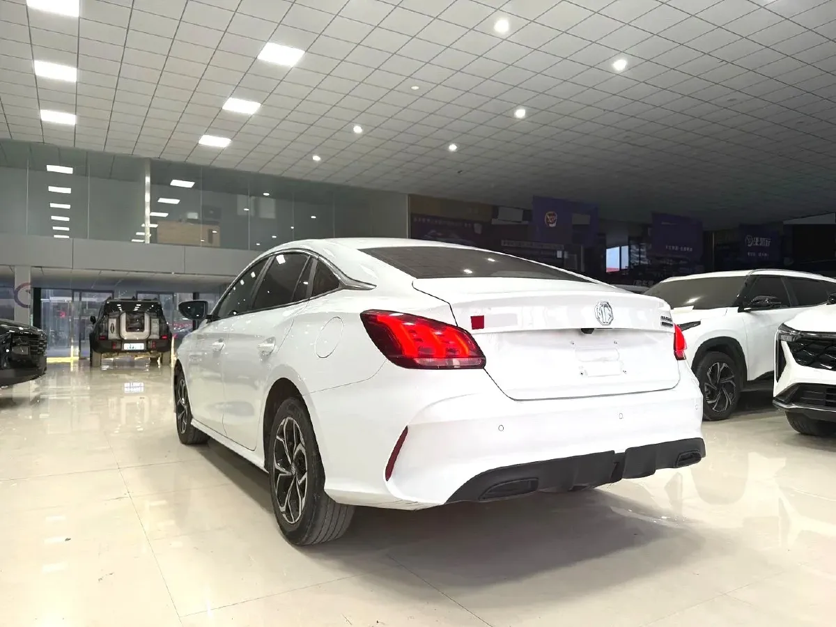 2023 MG 5 1.5L 129HP L4 5MT,autocango,china used car exporter,china ev exporter,chinese used car exporter,chinese used ev exporter