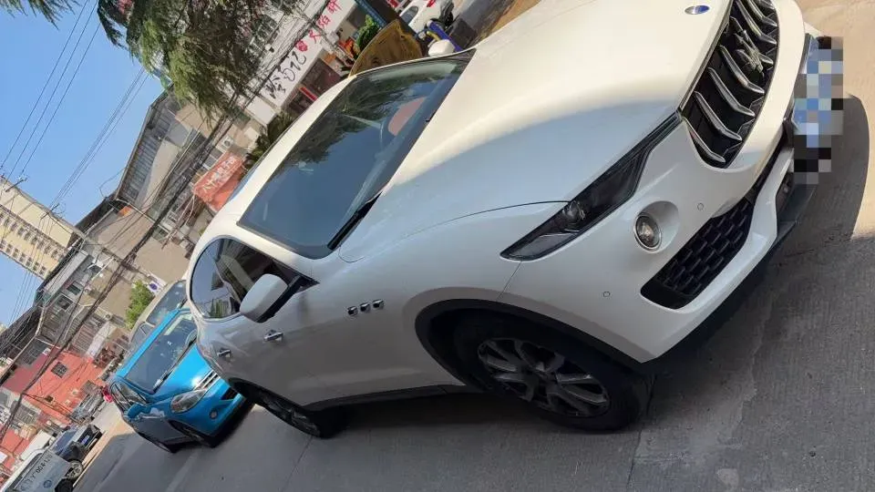 2021 Maserati Levante 3.0T 350HP V6 8AT,autocango,china used car exporter,china ev exporter,chinese used car exporter,chinese used ev exporter