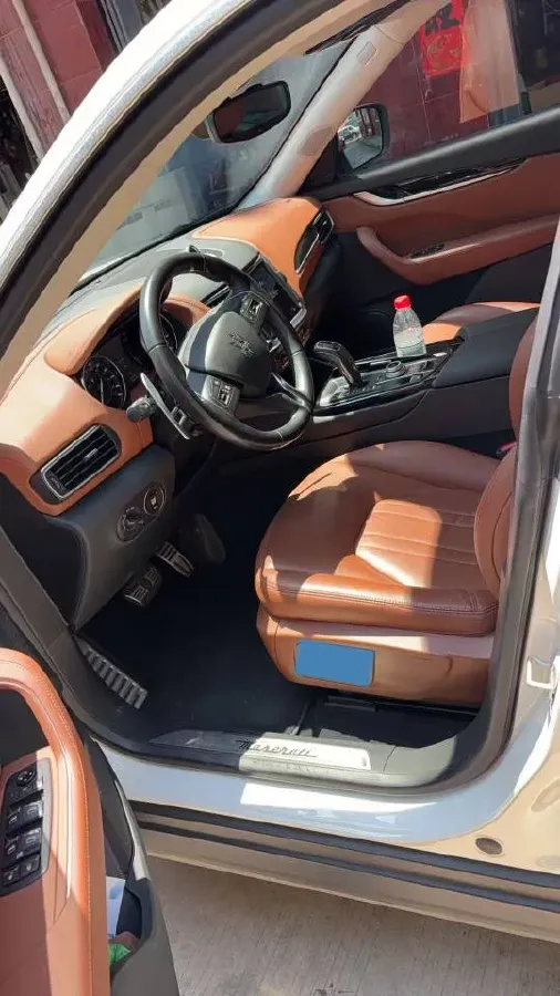 2021 Maserati Levante 3.0T 350HP V6 8AT,autocango,china used car exporter,china ev exporter,chinese used car exporter,chinese used ev exporter
