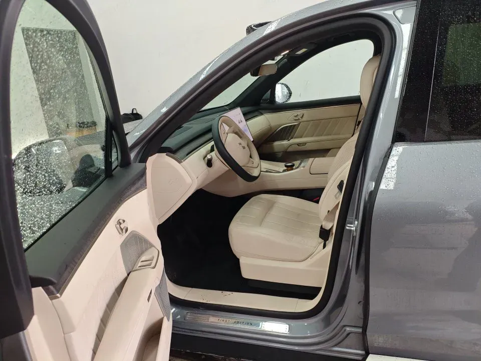 2025 ONVO L90 BEV,autocango,china used car exporter,china ev exporter,chinese used car exporter,chinese used ev exporter