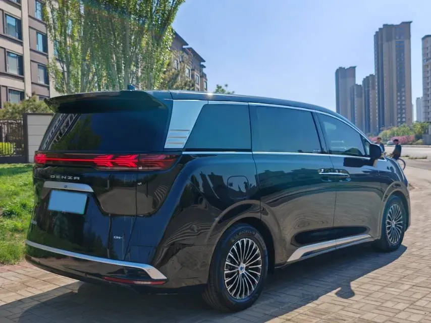 2024 Denza D9 1.5T 139HP L4 E-CVT PHEV 40KWH,autocango,china used car exporter,china ev exporter,chinese used car exporter,chinese used ev exporter