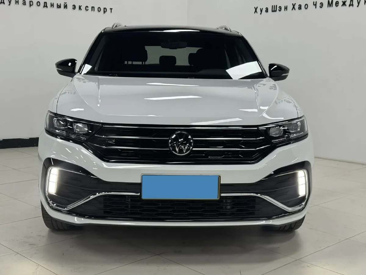 2022 Volkswagen T-Roc 1.4T 150HP L4 7DCT,autocango,china used car exporter,china ev exporter,chinese used car exporter,chinese used ev exporter