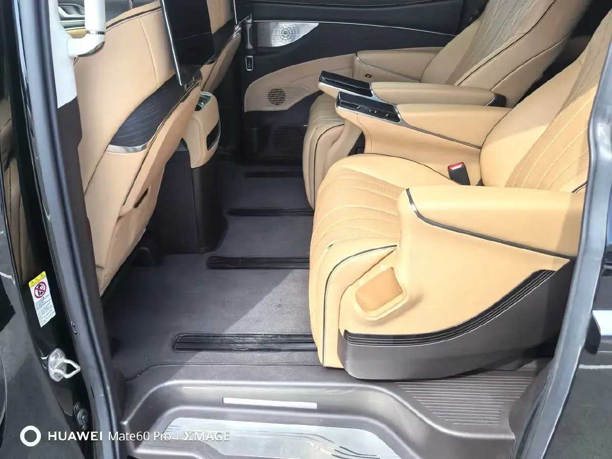 2024 Denza D9 1.5T 139HP L4 E-CVT PHEV 40KWH,autocango,china used car exporter,china ev exporter,chinese used car exporter,chinese used ev exporter