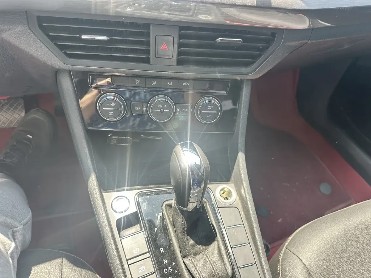 2019 MAXUS T70 2.0T 163HP L4 6AT,autocango,china used car exporter,china ev exporter,chinese used car exporter,chinese used ev exporter