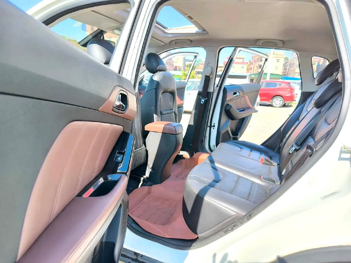 2018 BAIC ChangHe Q35 1.5L 116HP L4 5MT,autocango,china used car exporter,china ev exporter,chinese used car exporter,chinese used ev exporter