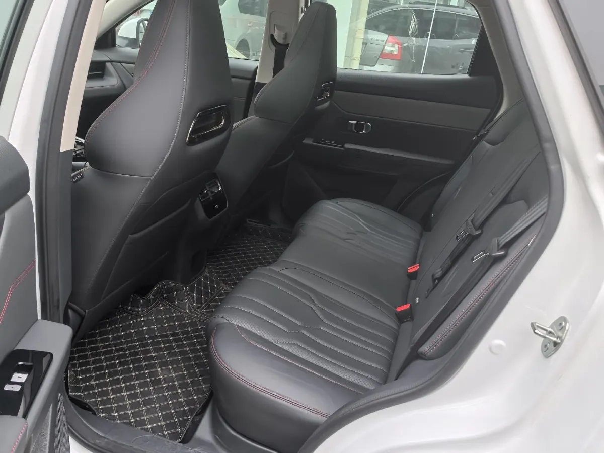 2025 Jetour DASHING 1.5T 156HP L4 6DCT,autocango,china used car exporter,china ev exporter,chinese used car exporter,chinese used ev exporter