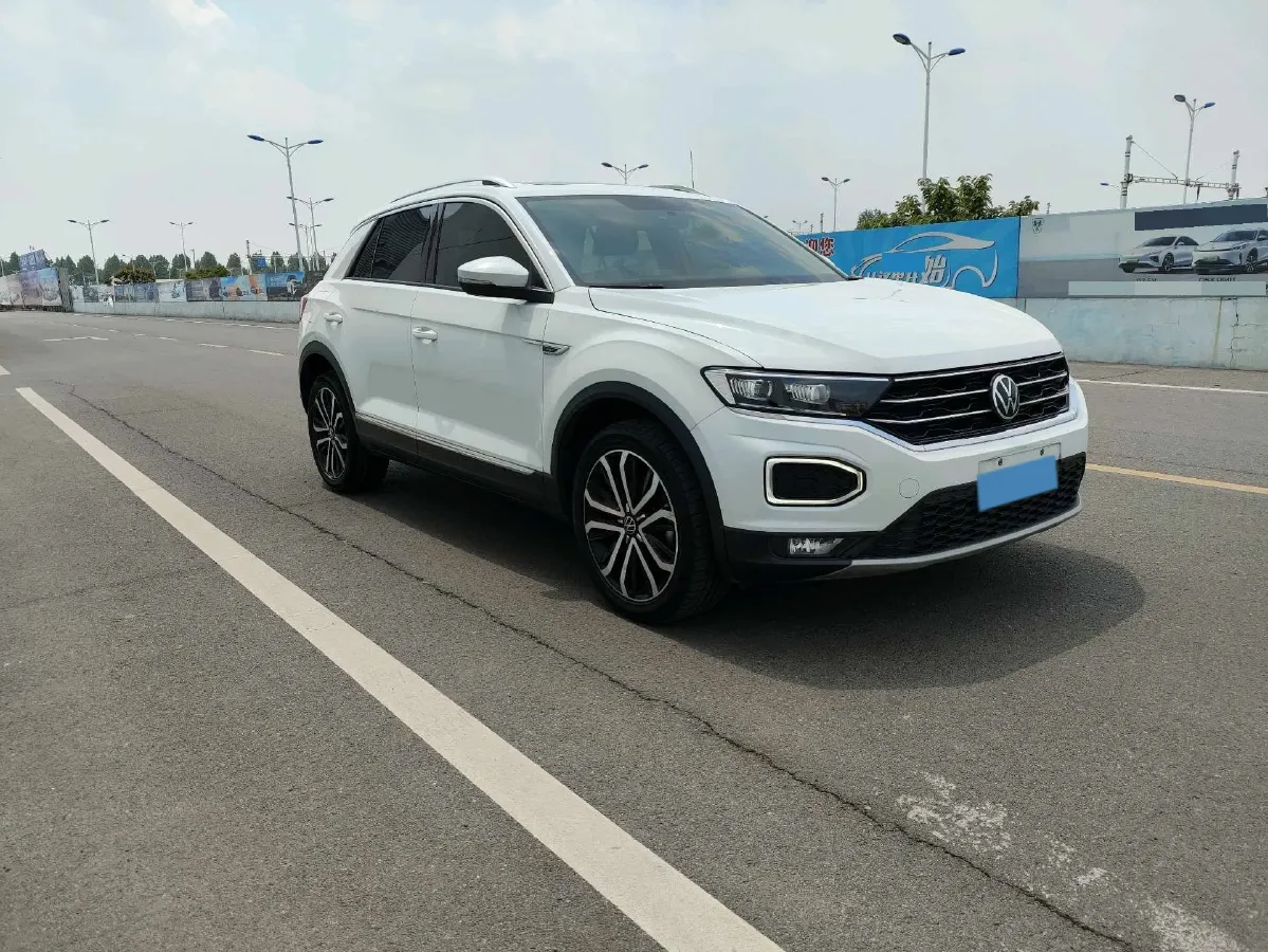 2021 Volkswagen T-Roc 1.4T 150HP L4 7DCT,autocango,china used car exporter,china ev exporter,chinese used car exporter,chinese used ev exporter