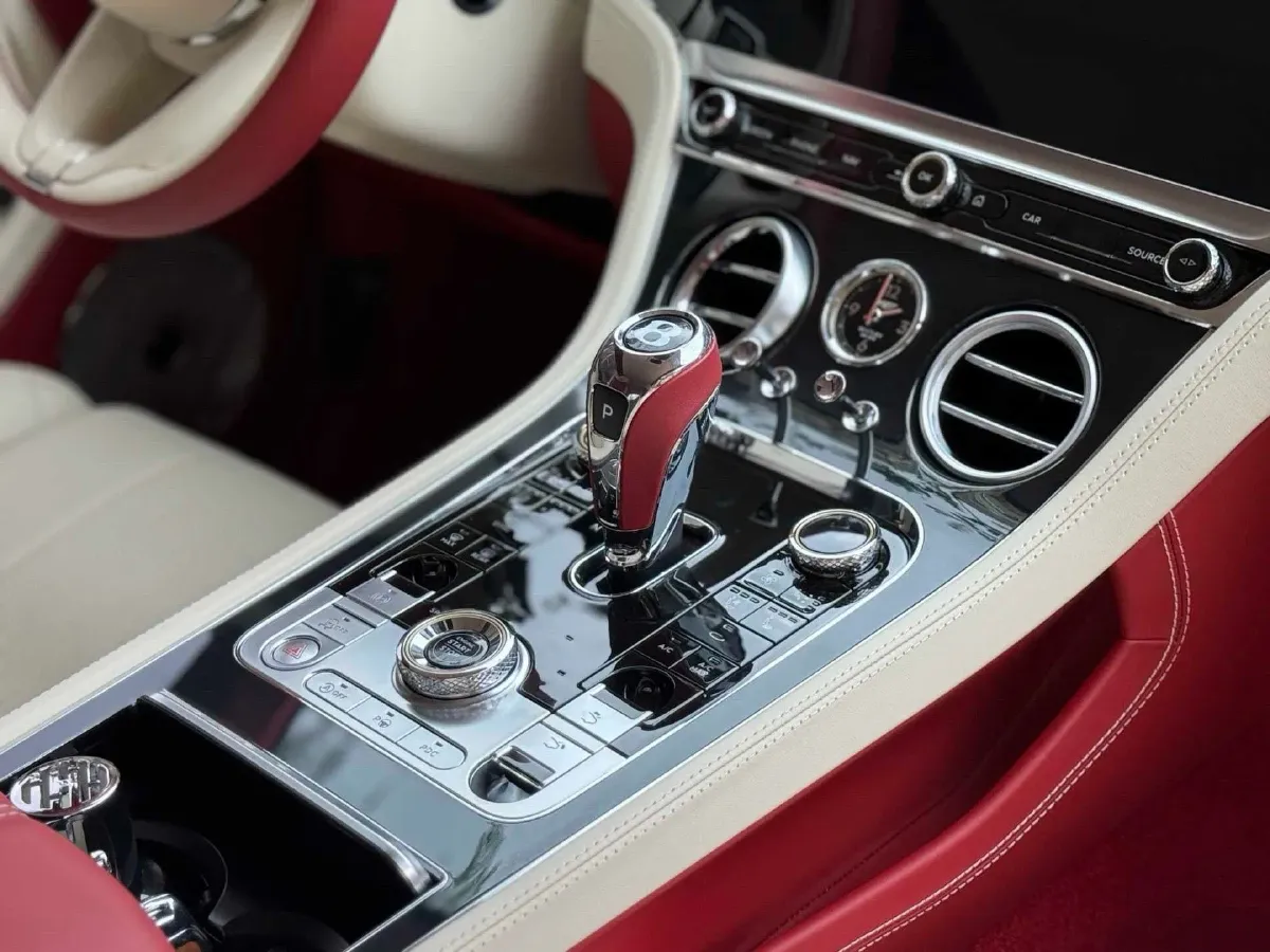 2022 Bentley Continental 4.0T 549HP V8 8DCT,autocango,china used car exporter,china ev exporter,chinese used car exporter,chinese used ev exporter