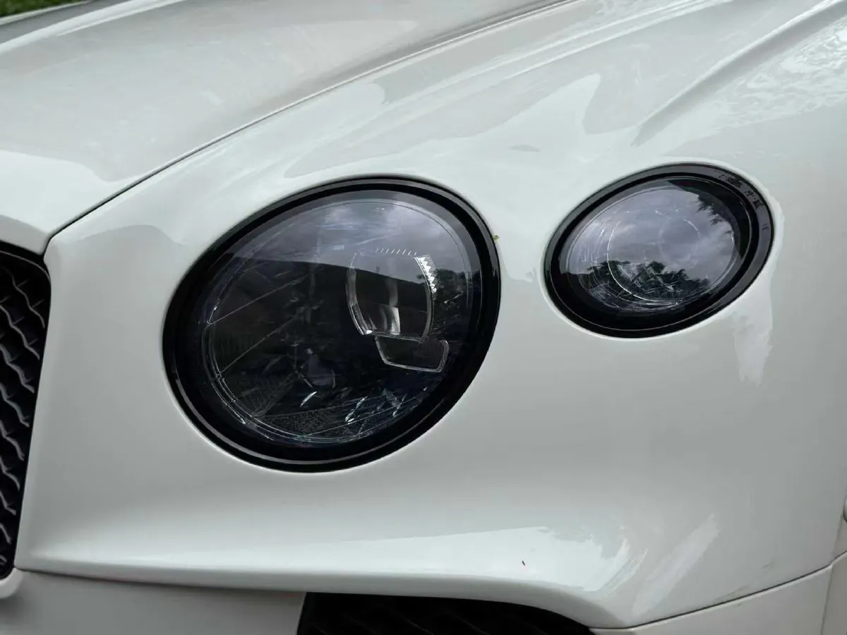 2022 Bentley Continental 4.0T 549HP V8 8DCT,autocango,china used car exporter,china ev exporter,chinese used car exporter,chinese used ev exporter