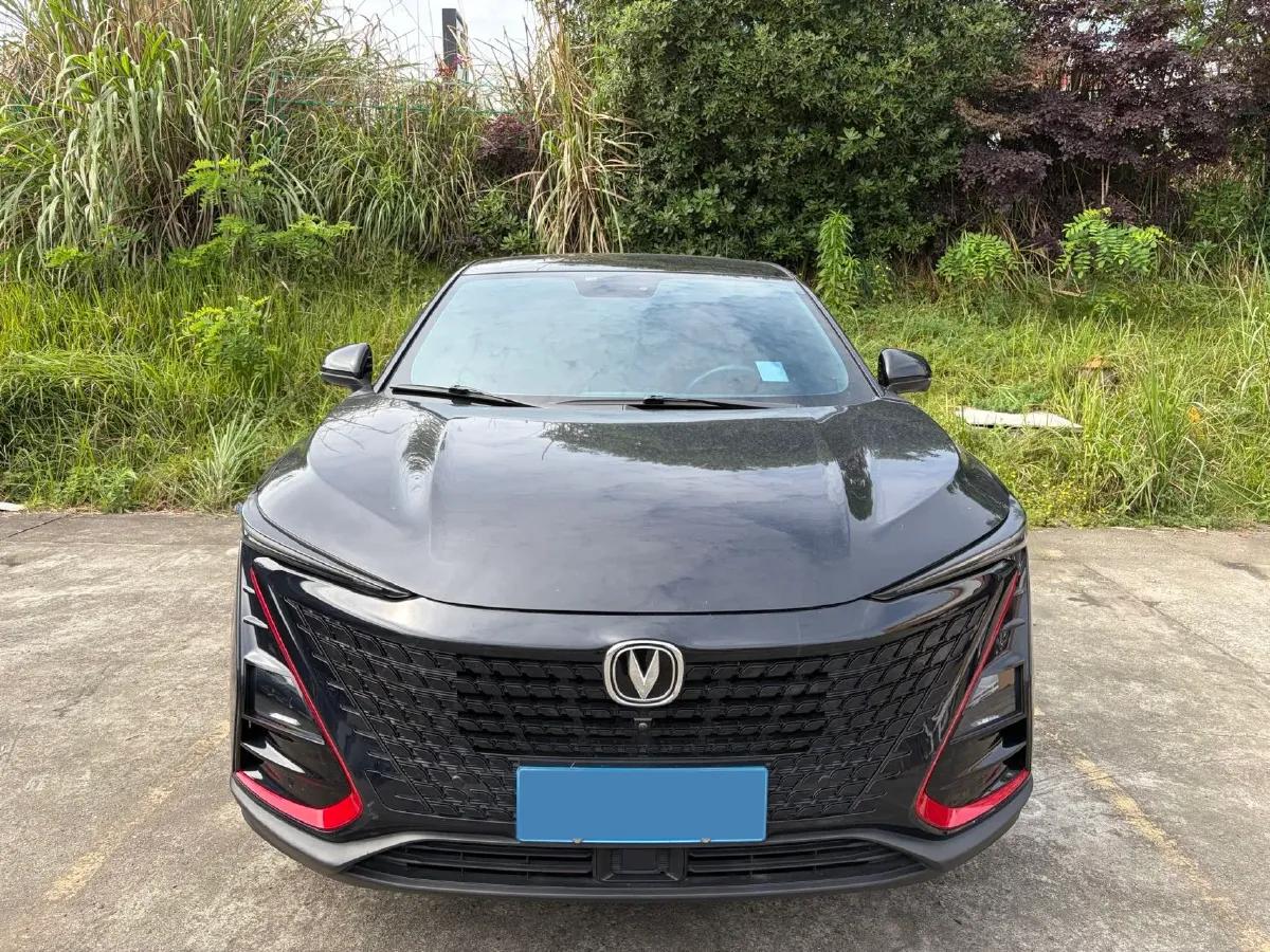 2020 ChangAn UNI-T 1.5T 180HP L4 7DCT,autocango,china used car exporter,china ev exporter,chinese used car exporter,chinese used ev exporter