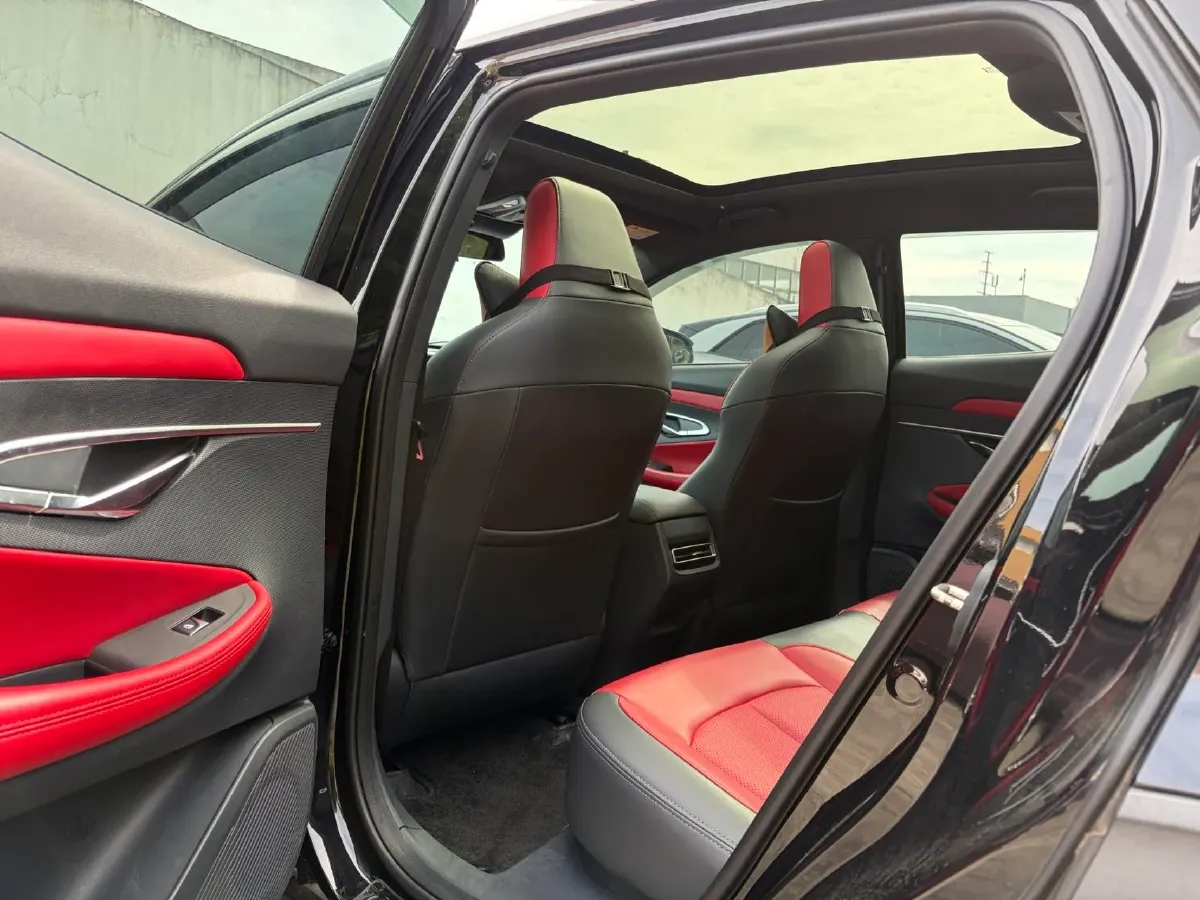 2020 ChangAn UNI-T 1.5T 180HP L4 7DCT,autocango,china used car exporter,china ev exporter,chinese used car exporter,chinese used ev exporter