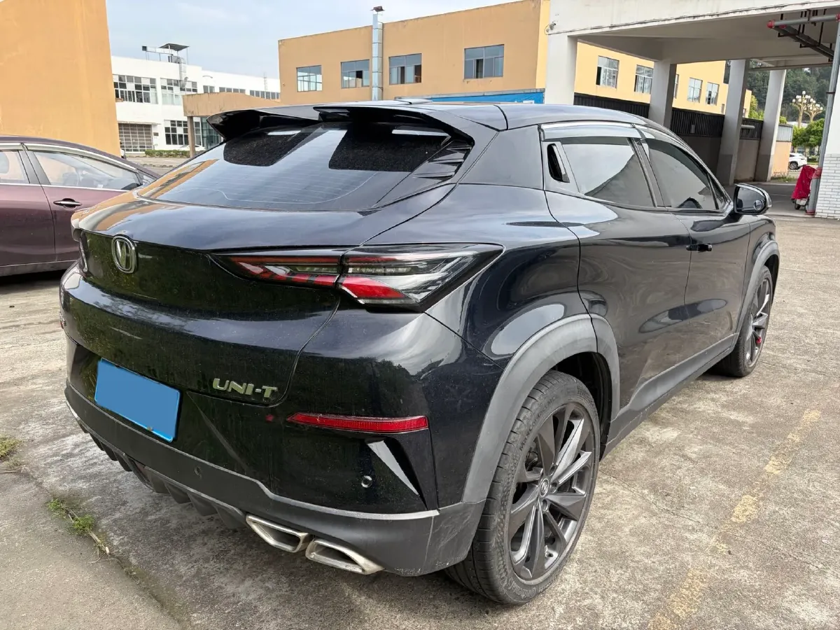 2020 ChangAn UNI-T 1.5T 180HP L4 7DCT,autocango,china used car exporter,china ev exporter,chinese used car exporter,chinese used ev exporter