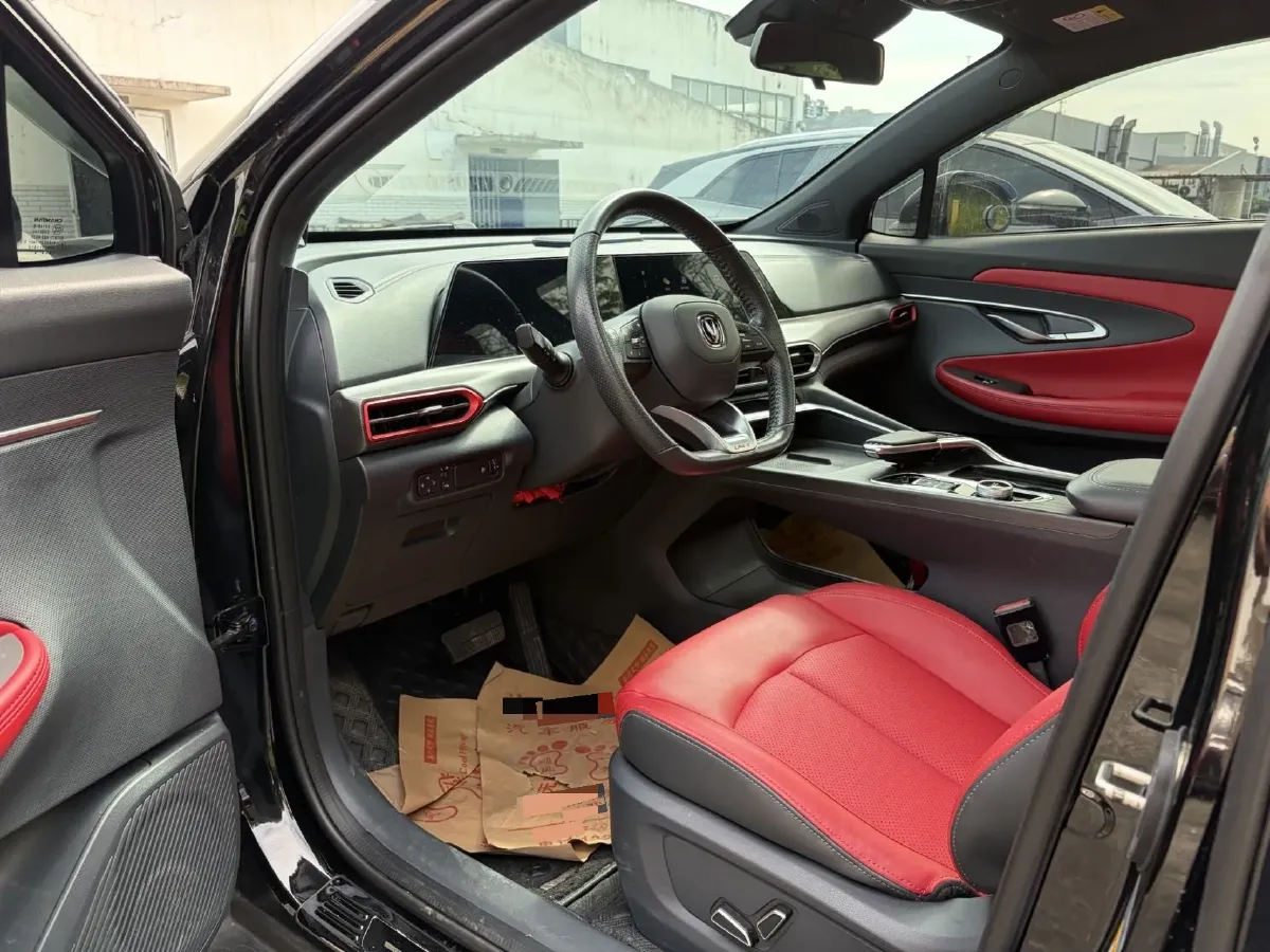 2020 ChangAn UNI-T 1.5T 180HP L4 7DCT,autocango,china used car exporter,china ev exporter,chinese used car exporter,chinese used ev exporter