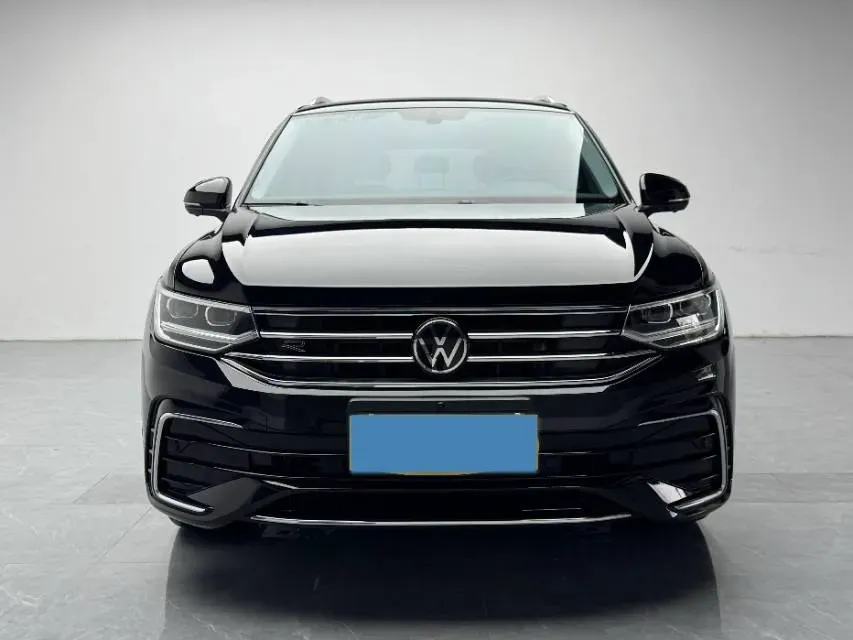 2024 Volkswagen Tiguan L 2.0T 186HP L4 7DCT,autocango,china used car exporter,china ev exporter,chinese used car exporter,chinese used ev exporter