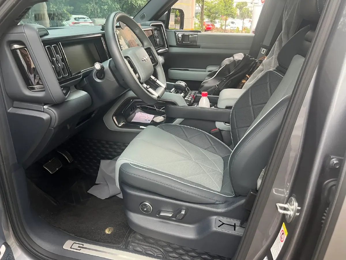 2023 FangChengBao Bao 5 1.5T 194HP L4 E-CVT PHEV 31.8KWH,autocango,china used car exporter,china ev exporter,chinese used car exporter,chinese used ev exporter