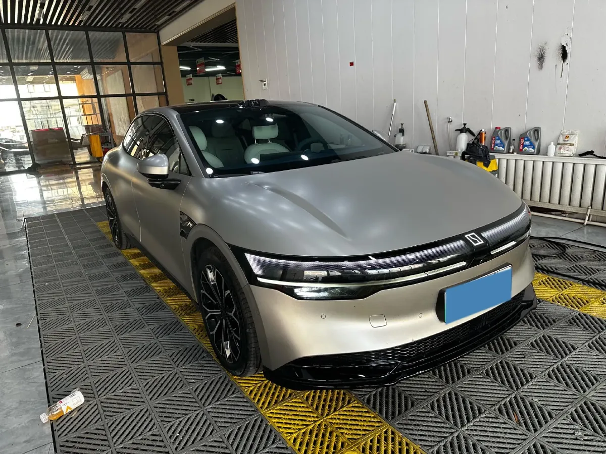 2025 HongQi HS7 2.0T 252HP L4 8AT,autocango,china used car exporter,china ev exporter,chinese used car exporter,chinese used ev exporter