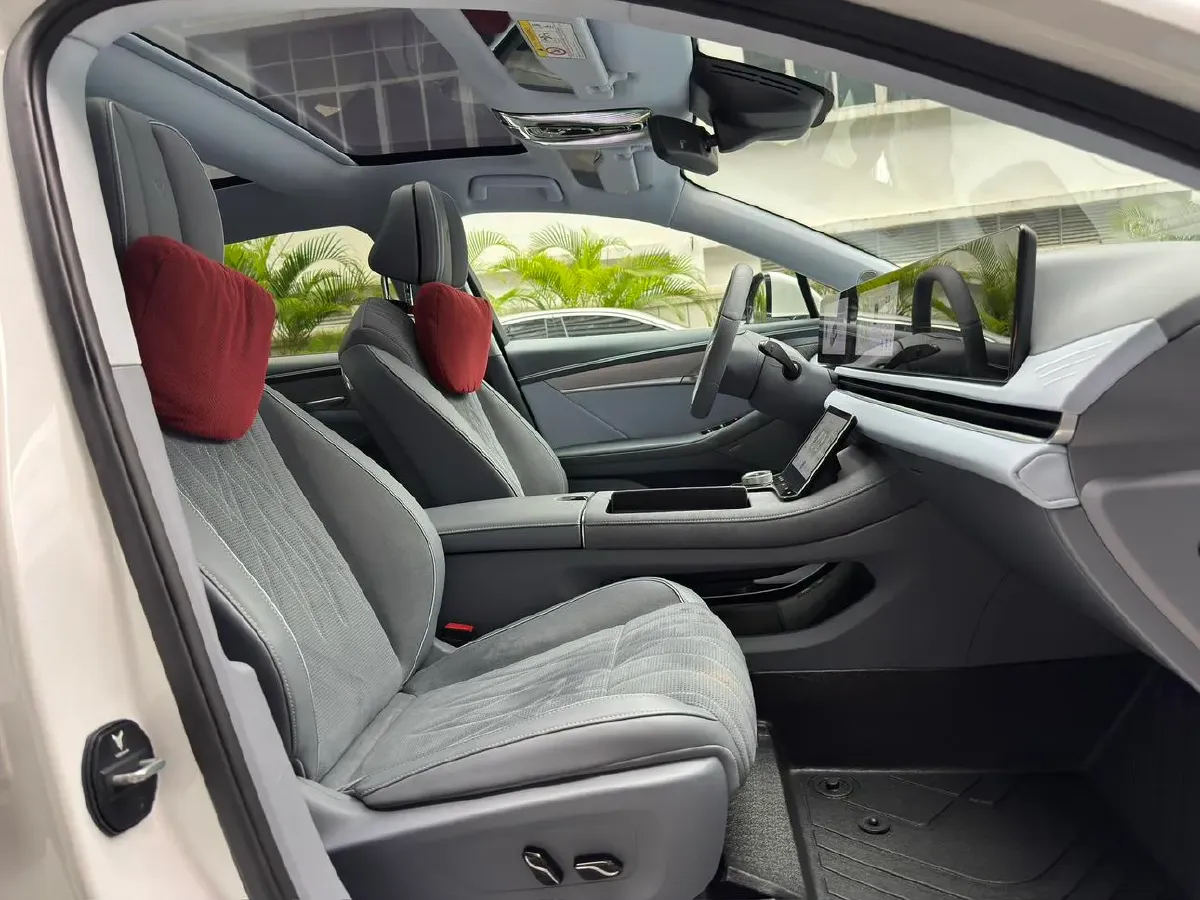 2023 Voyah ZhuiGuang BEV 82.11KWH,autocango,china used car exporter,china ev exporter,chinese used car exporter,chinese used ev exporter