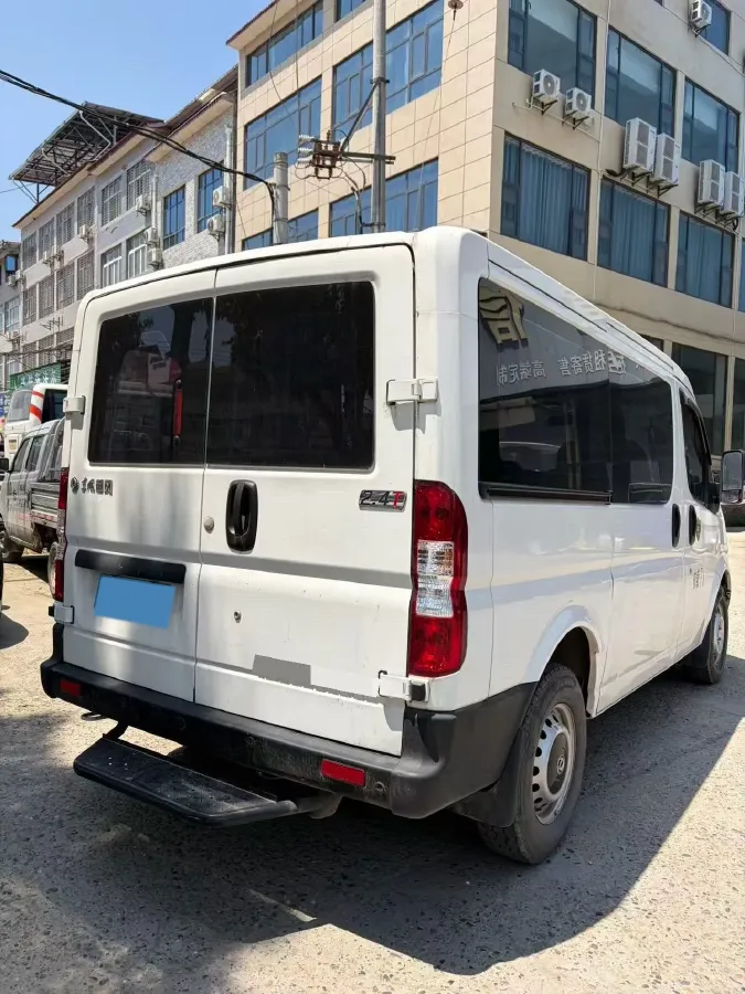 2021 DongFeng DFAC YuFeng 2.4T 140HP L4 6MT,autocango,china used car exporter,china ev exporter,chinese used car exporter,chinese used ev exporter