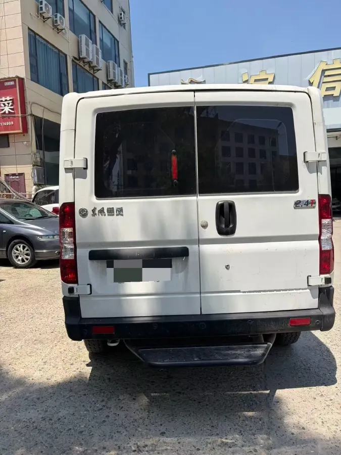 2021 DongFeng DFAC YuFeng 2.4T 140HP L4 6MT,autocango,china used car exporter,china ev exporter,chinese used car exporter,chinese used ev exporter
