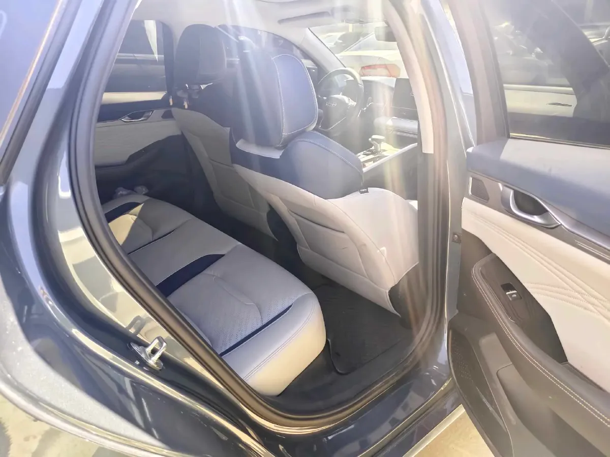 2021 Geely Preface 2.0T 190HP L4 7DCT,autocango,china used car exporter,china ev exporter,chinese used car exporter,chinese used ev exporter