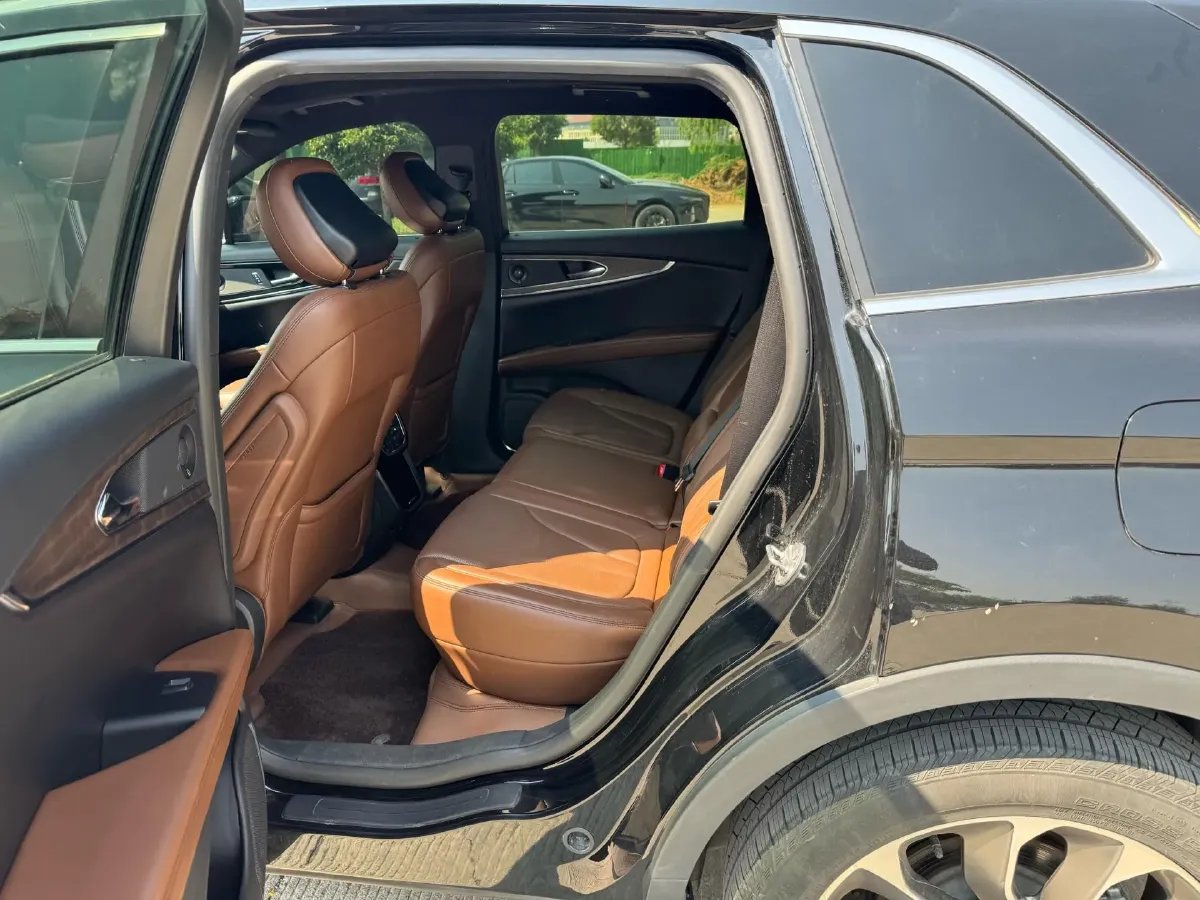 2021 Lincoln Nautilus 2.0T 245HP L4 8AT,autocango,china used car exporter,china ev exporter,chinese used car exporter,chinese used ev exporter