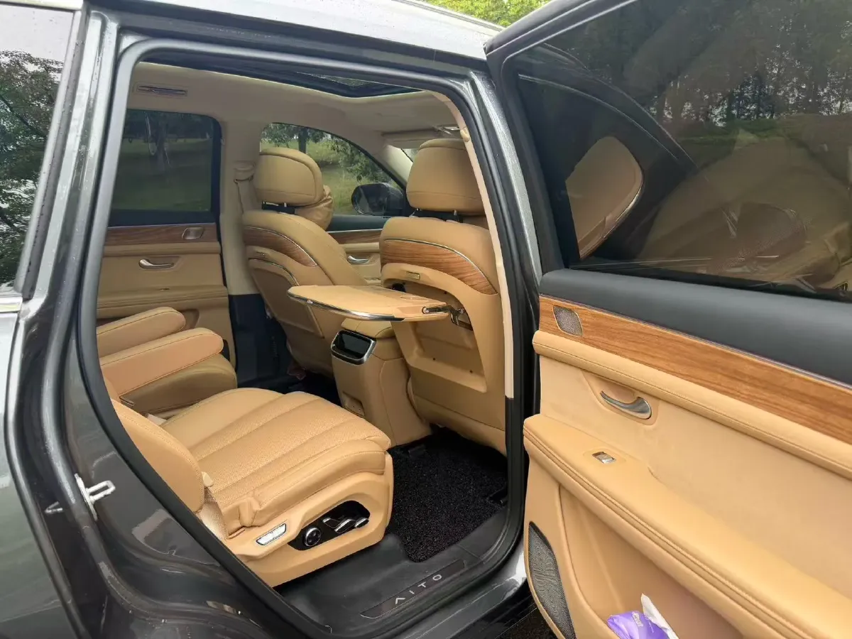 2022 Volvo S60 2.0T 197HP L4 8AT,autocango,china used car exporter,china ev exporter,chinese used car exporter,chinese used ev exporter
