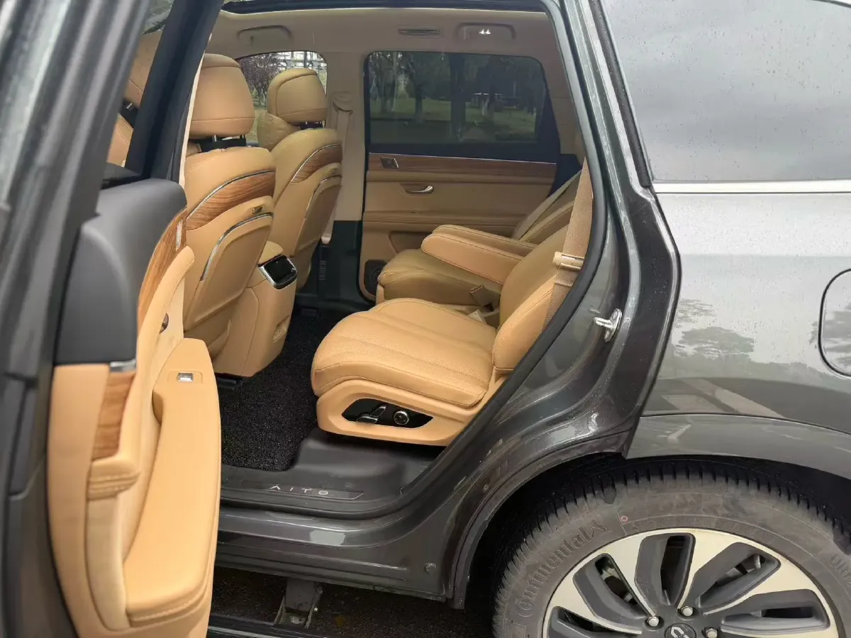 2022 Volvo S60 2.0T 197HP L4 8AT,autocango,china used car exporter,china ev exporter,chinese used car exporter,chinese used ev exporter