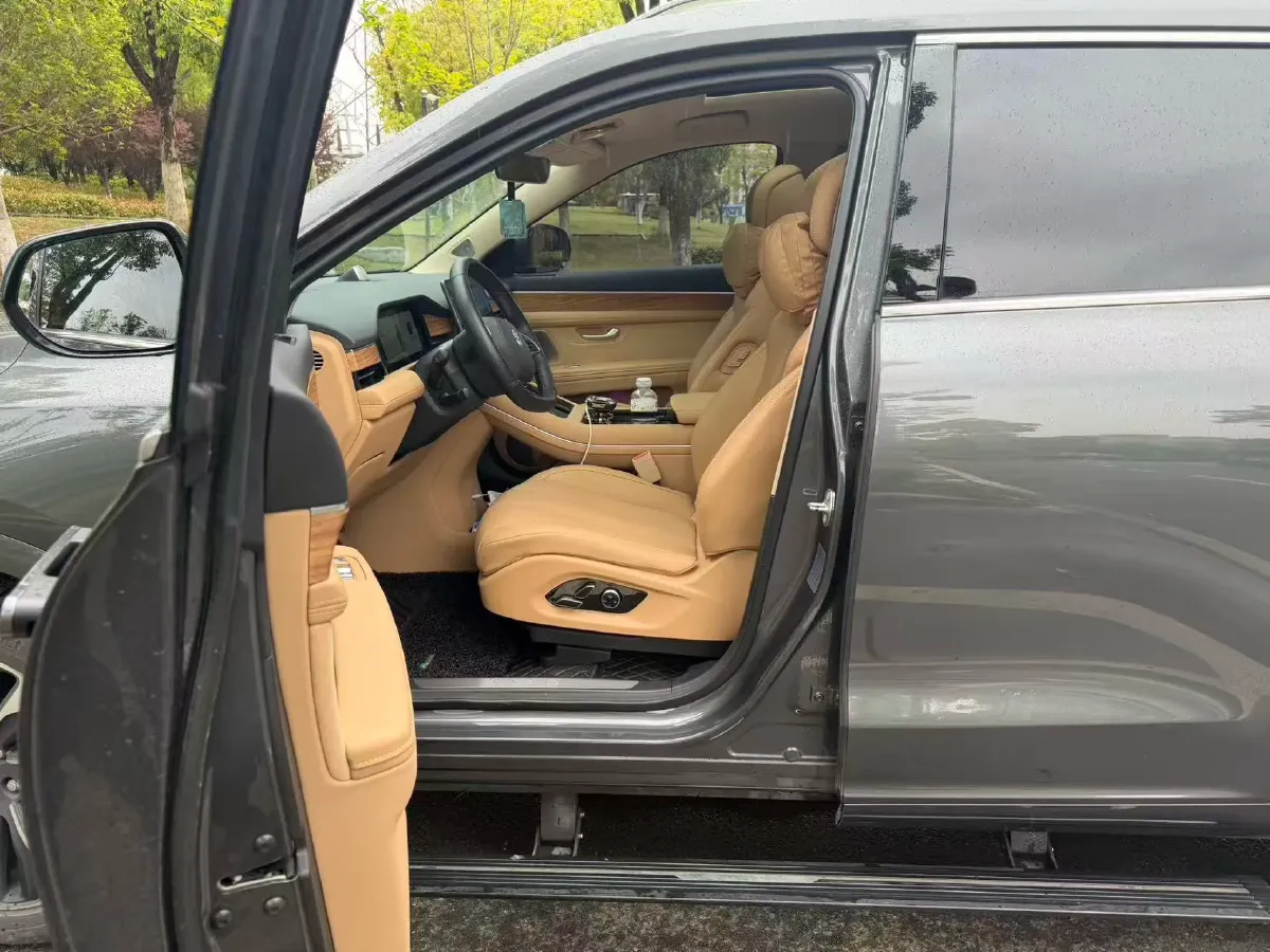 2022 Volvo S60 2.0T 197HP L4 8AT,autocango,china used car exporter,china ev exporter,chinese used car exporter,chinese used ev exporter