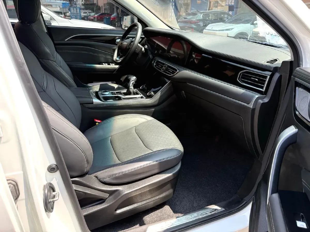 2020 Jetour X90 1.5T 156HP L4 6MT,autocango,china used car exporter,china ev exporter,chinese used car exporter,chinese used ev exporter