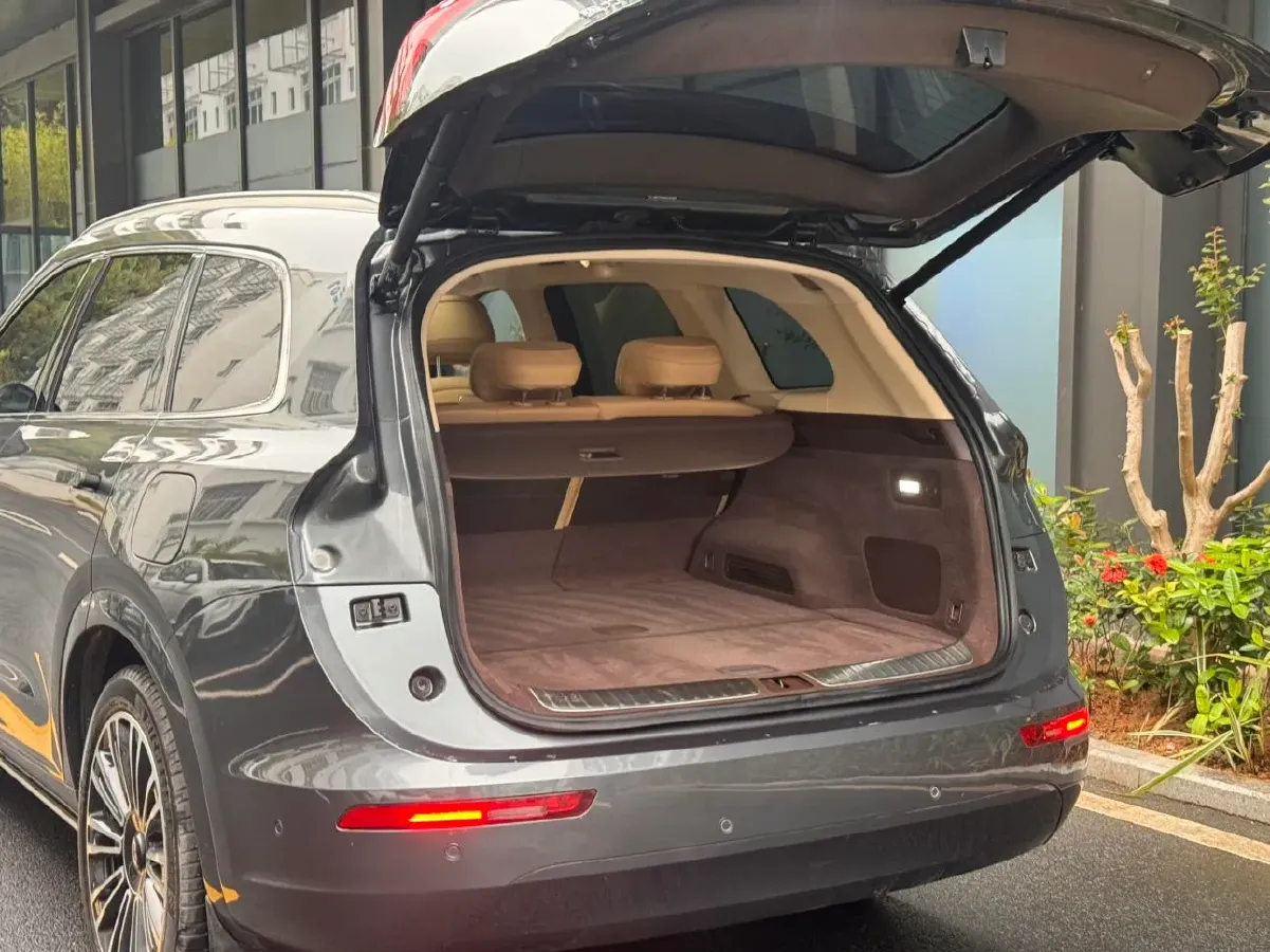 2024 Jaguar E-PACE 1.5T 200HP L3 8AT,autocango,china used car exporter,china ev exporter,chinese used car exporter,chinese used ev exporter