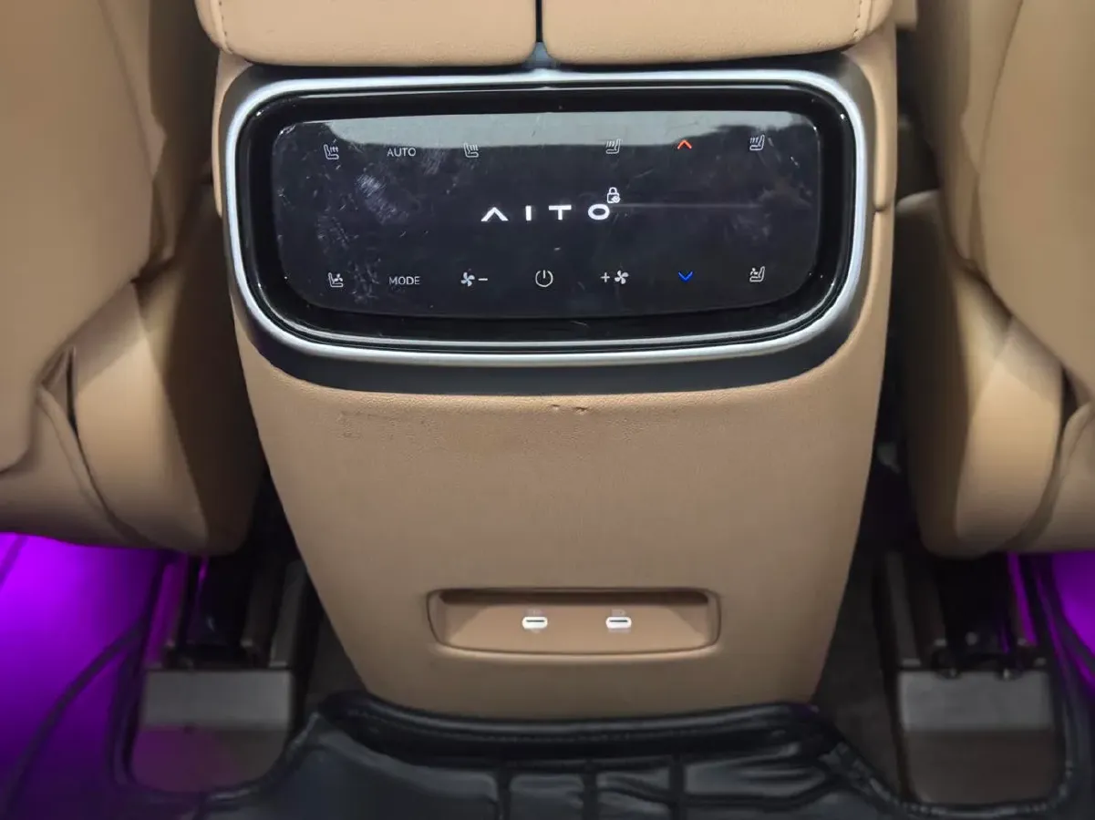 2024 Jaguar E-PACE 1.5T 200HP L3 8AT,autocango,china used car exporter,china ev exporter,chinese used car exporter,chinese used ev exporter