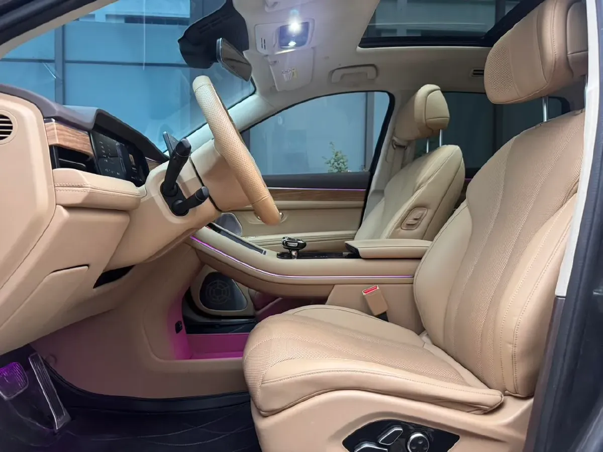 2024 Jaguar E-PACE 1.5T 200HP L3 8AT,autocango,china used car exporter,china ev exporter,chinese used car exporter,chinese used ev exporter