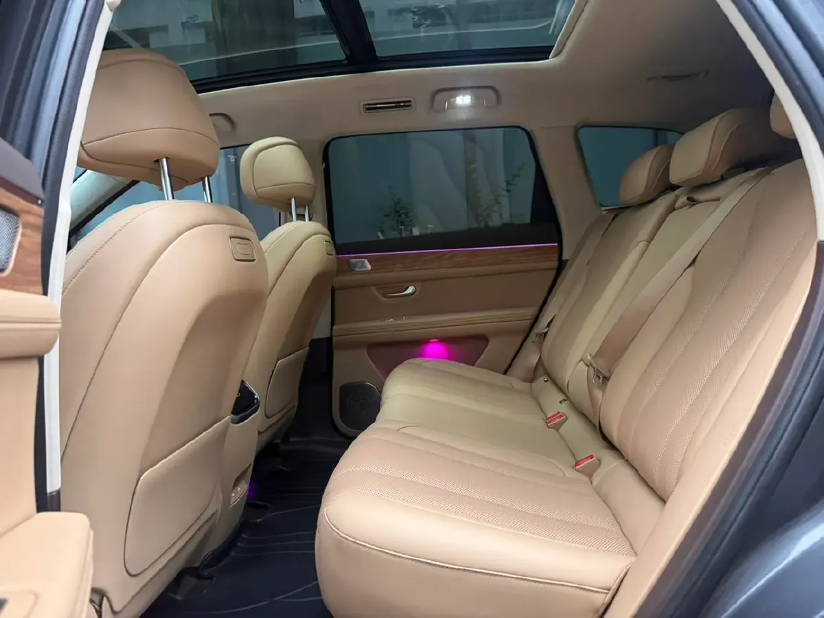 2024 Jaguar E-PACE 1.5T 200HP L3 8AT,autocango,china used car exporter,china ev exporter,chinese used car exporter,chinese used ev exporter